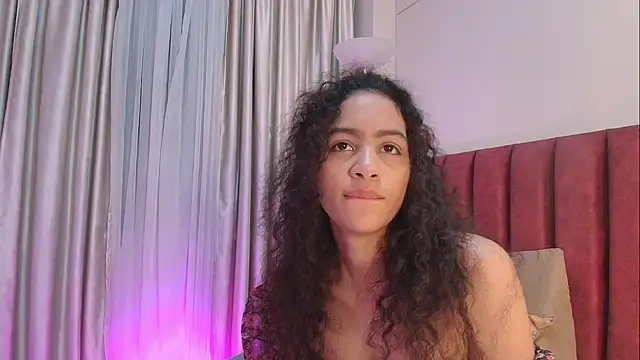 Snapshot of AntonellaHall_ chatting on June 2026 06:52:01 PM AntonellaHall online show from June 2026 06:52:01 PM