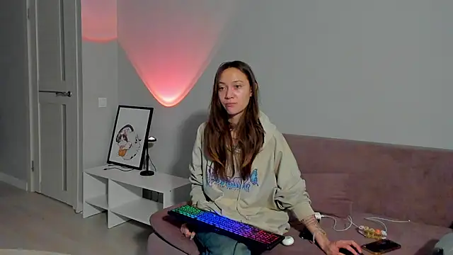 Snapshot of EllaSky_xoxo chatting on January 2025 05:10:01 AM EllaSky xoxo online show from January 2025 05:10:01 AM