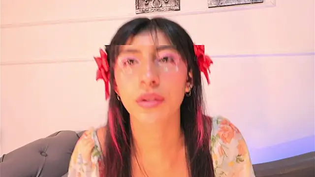 Snapshot of Alyssa_jones chatting on October 2025 04:35:02 AM Alyssa jones online show from October 2025 04:35:02 AM