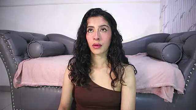 Alyssa jones online show from June 2026 04:11:01 AM