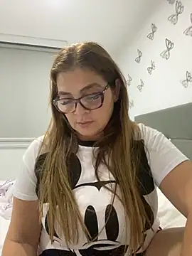 Snapshot of AntonellaAlondra4 chatting on December 2024 06:09:02 AM AntonellaAlondra4 online show from December 2024 06:09:02 AM