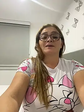 Snapshot of AntonellaAlondra4 chatting on December 2024 06:09:01 AM AntonellaAlondra4 online show from December 2024 06:09:01 AM