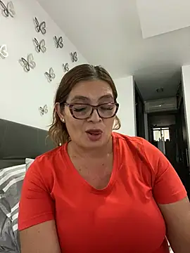 Snapshot of AntonellaAlondra4 chatting on February 2025 06:19:01 PM AntonellaAlondra4 online show from February 2025 06:19:01 PM