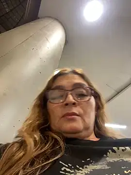 Snapshot of AntonellaAlondra4 chatting on February 2025 12:40:02 AM AntonellaAlondra4 online show from February 2025 12:40:02 AM