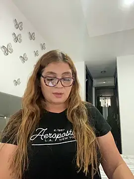 Snapshot of AntonellaAlondra4 chatting on February 2025 07:14:02 PM AntonellaAlondra4 online show from February 2025 07:14:02 PM