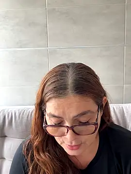 Snapshot of AntonellaAlondra4 chatting on October 2025 04:08:01 PM AntonellaAlondra4 online show from October 2025 04:08:01 PM