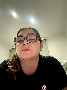 AntonellaAlondra4 online show from November 2025 04:49:01 AM