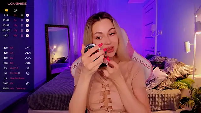AdeleRoberts online show from May 2026 01:58:01 AM