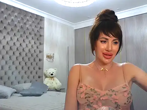 TianaPosh online show from January 2025 10:48:01 PM