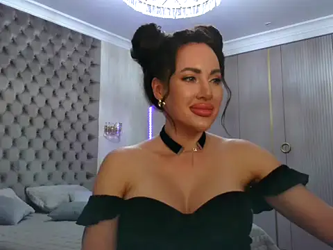 TianaPosh online show from February 2025 07:40:02 PM