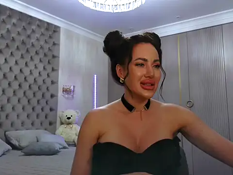 TianaPosh online show from February 2025 10:43:01 PM