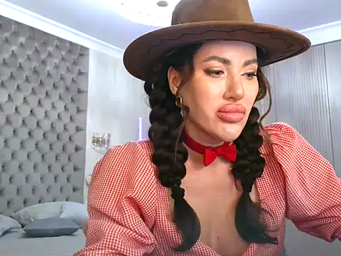 TianaPosh online show from February 2025 08:48:02 PM