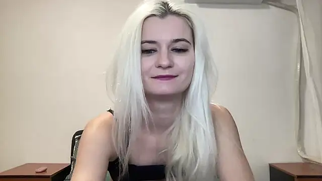 Onika Love online show from November 2025 04:20:02 PM