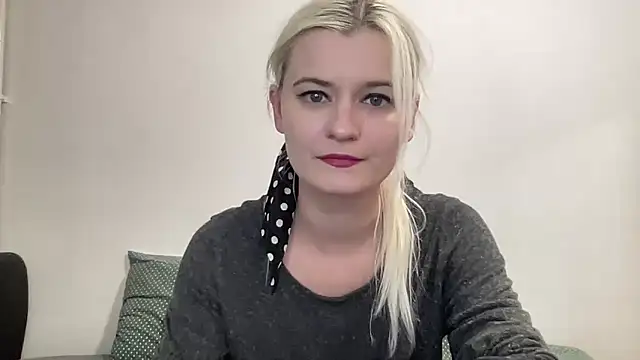 Onika Love online show from November 2025 11:38:02 PM