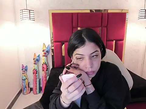 Violet m online show from October 2025 12:12:02 PM