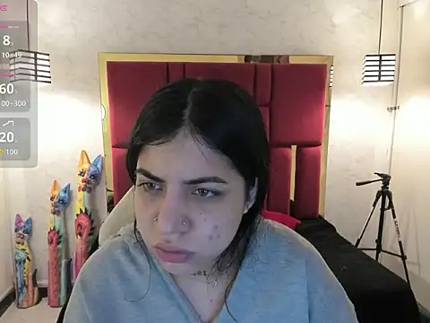 Violet m online show from October 2025 11:54:01 AM