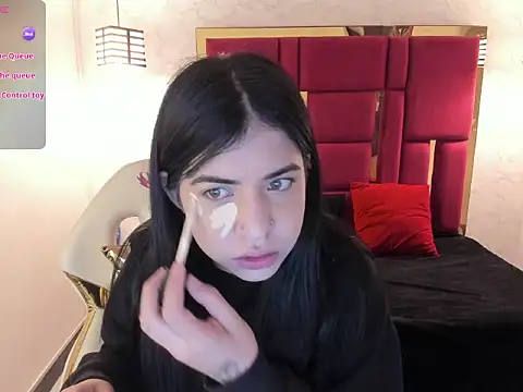 Violet m online show from October 2025 12:50:01 PM