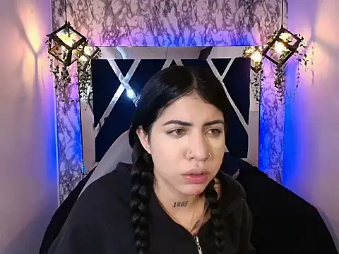 Violet m online show from November 2025 12:05:02 PM