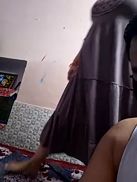 Snapshot of bobbyronak chatting on September 2025 09:20:01 AM bobbyronak online show from September 2025 09:20:01 AM