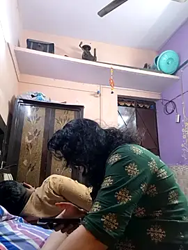 Snapshot of bobbyronak chatting on November 2025 07:15:01 PM bobbyronak online show from November 2025 07:15:01 PM