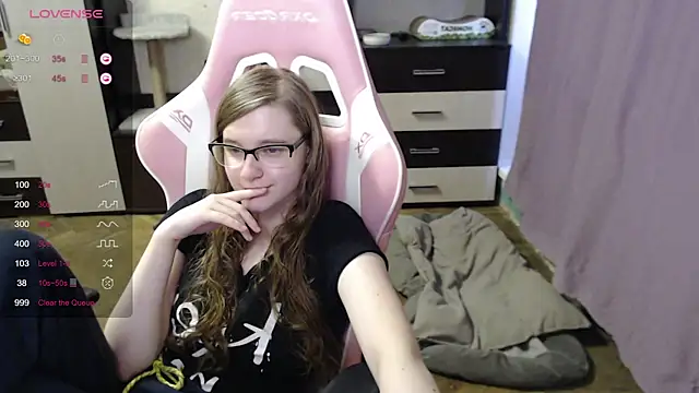 Snapshot of Tomato_Tease chatting on October 2025 12:46:01 PM Tomato Tease online show from October 2025 12:46:01 PM