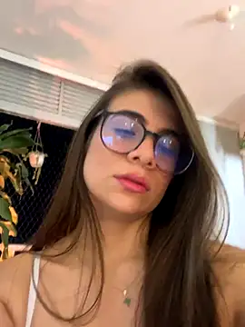 Snapshot of MariaIsabella8 chatting on November 2025 11:51:01 PM MariaIsabella8 online show from November 2025 11:51:01 PM