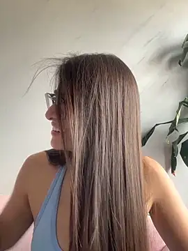 Snapshot of MariaIsabella8 chatting on December 2025 07:32:01 PM MariaIsabella8 online show from December 2025 07:32:01 PM