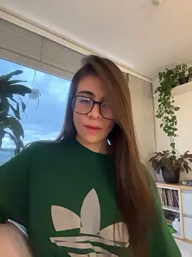 Snapshot of MariaIsabella8 chatting on January 2026 10:35:01 PM MariaIsabella8 online show from January 2026 10:35:01 PM