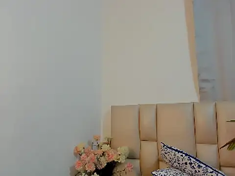 Snapshot of Soy_Bella chatting on December 2024 08:58:02 PM Soy Bella online show from December 2024 08:58:02 PM