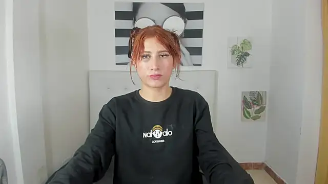 Snapshot of Sofia_agudelo chatting on October 2025 03:22:01 PM Sofia agudelo online show from October 2025 03:22:01 PM