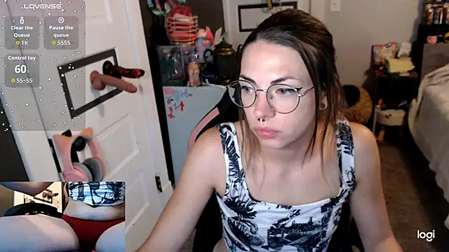 KSwonderland6 online show from November 2025 04:17:02 PM