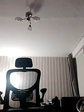 seniorVargas online show from November 2025 12:01:02 AM