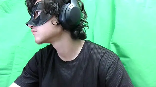 Snapshot of LovelyOwner_com chatting on January 2025 03:13:01 AM LovelyOwner com online show from January 2025 03:13:01 AM