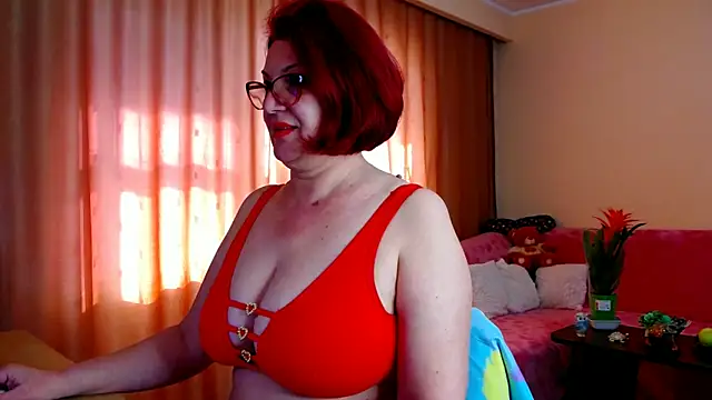 Snapshot of EdithCharm chatting on April 2026 01:34:01 PM EdithCharm online show from April 2026 01:34:01 PM