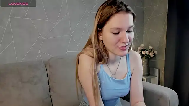 Snapshot of Mariel_Brown chatting on December 2024 02:45:01 PM Mariel Brown online show from December 2024 02:45:01 PM