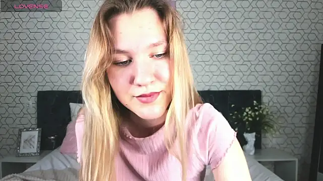 Snapshot of Mariel_Brown chatting on January 2025 05:59:02 PM Mariel Brown online show from January 2025 05:59:02 PM