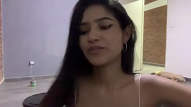 Snapshot of chiarabrielle00 chatting on July 2026 01:32:02 AM chiarabrielle00 online show from July 2026 01:32:02 AM