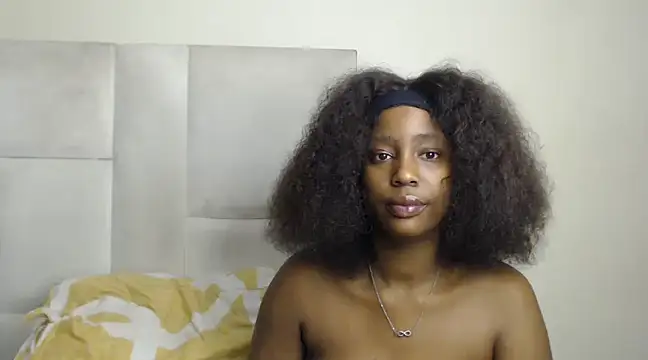 Spicey-Cheekss online show from December 2024 07:00:02 PM