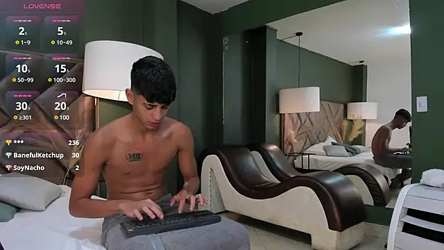 Snapshot of Tyler_Rodriguez chatting on March 2025 10:59:02 AM Tyler Rodriguez online show from March 2025 10:59:02 AM