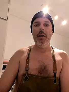 Snapshot of Francesco-ES chatting on December 2024 06:50:01 PM Francesco-ES online show from December 2024 06:50:01 PM