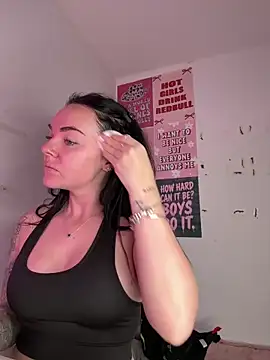 Snapshot of yorkshiregal chatting on February 2026 07:23:01 AM yorkshiregal online show from February 2026 07:23:01 AM