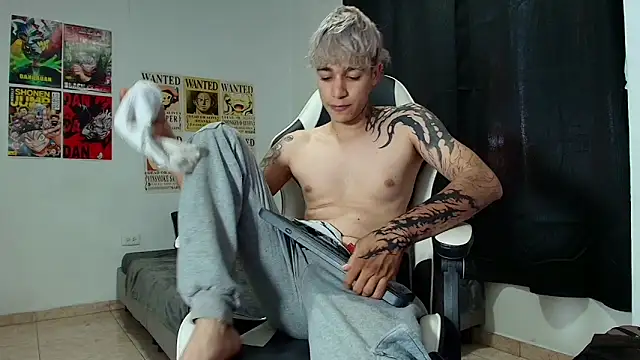 Snapshot of Zacktk7 chatting on March 2025 09:34:01 PM Zacktk7 online show from March 2025 09:34:01 PM