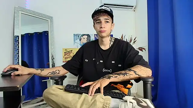 Snapshot of Zacktk7 chatting on March 2025 08:22:01 PM Zacktk7 online show from March 2025 08:22:01 PM