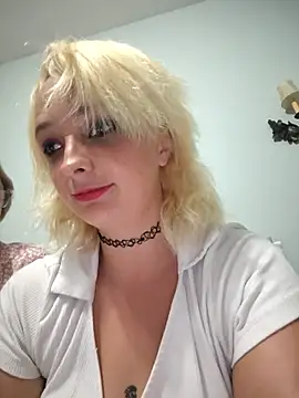 IzanamiNova online show from July 2026 04:03:01 PM