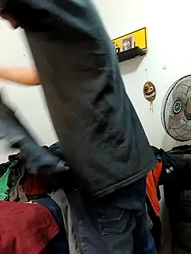 jhonyhot9292 online show from October 2025 06:25:01 AM