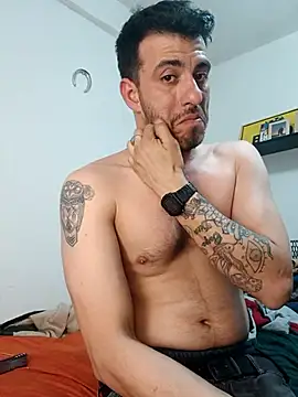 jhonyhot9292 online show from March 2026 01:32:02 AM