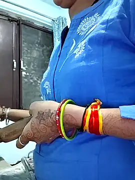 Sexy-Mona2 online show from December 2024 01:40:01 PM