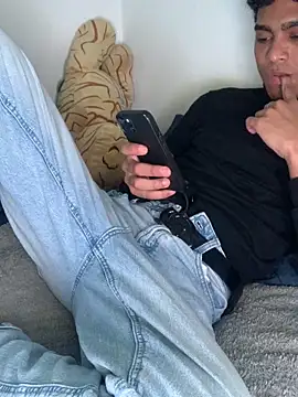 Ryan-hot online show from October 2025 12:12:02 AM