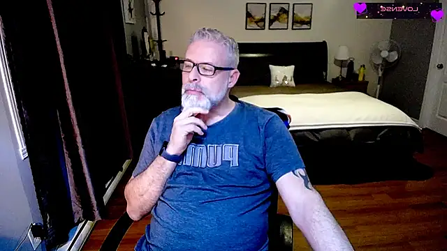 Snapshot of Silverfoxxx-73 chatting on December 2024 12:57:02 AM Silverfoxxx-73 online show from December 2024 12:57:02 AM
