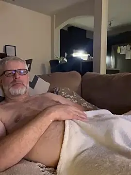 Snapshot of Silverfoxxx-73 chatting on February 2025 10:51:02 PM Silverfoxxx-73 online show from February 2025 10:51:02 PM